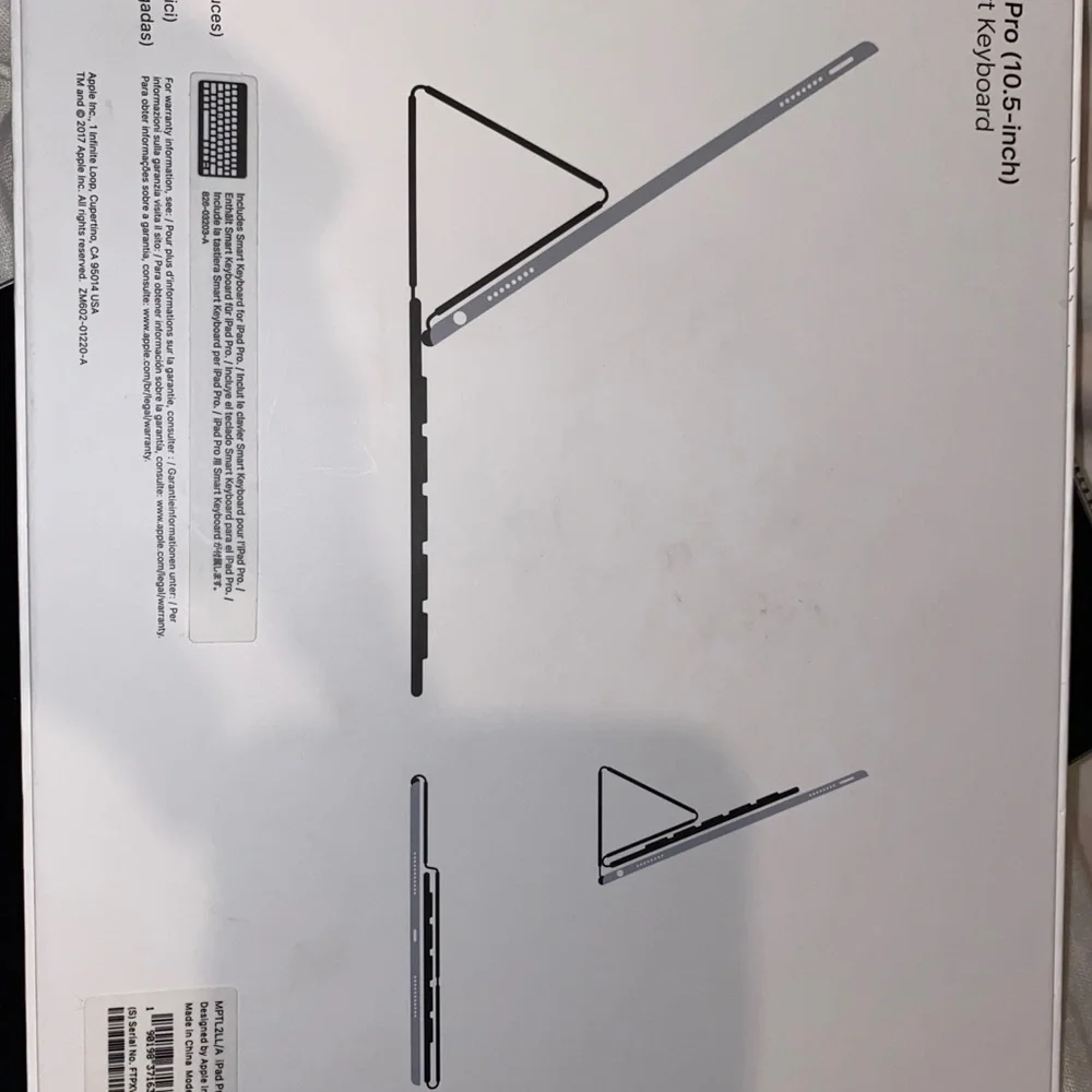 iPad Pro Smart Keyboard fits 10.2